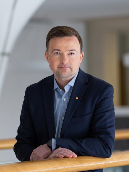 Maciej Nowohoński, Członek Zarządu Orange Polska ds. Finansów