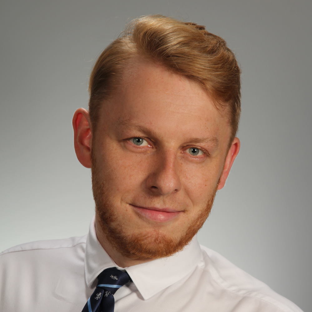 Tomasz Kania, CFA, Zarządzający portfelem akcji
